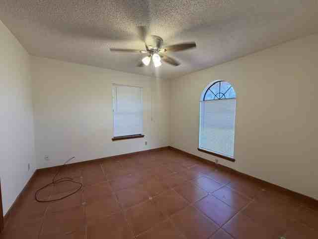 1301 West Duranta Avenue - Photo 5 of 13