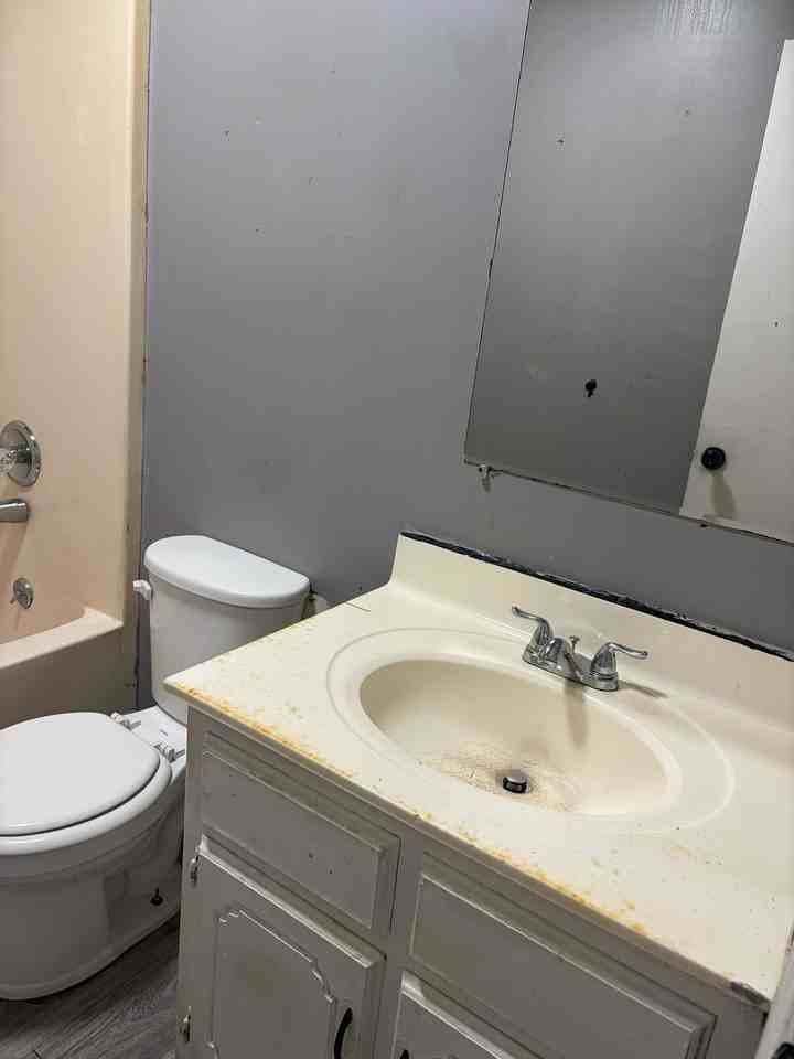 386 Moore St A Ripley - Photo 2 of 7