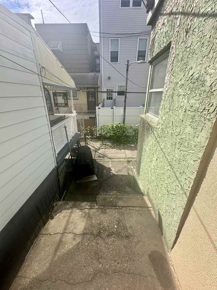 2828 S 12th St #1 - Photo 2 of 36