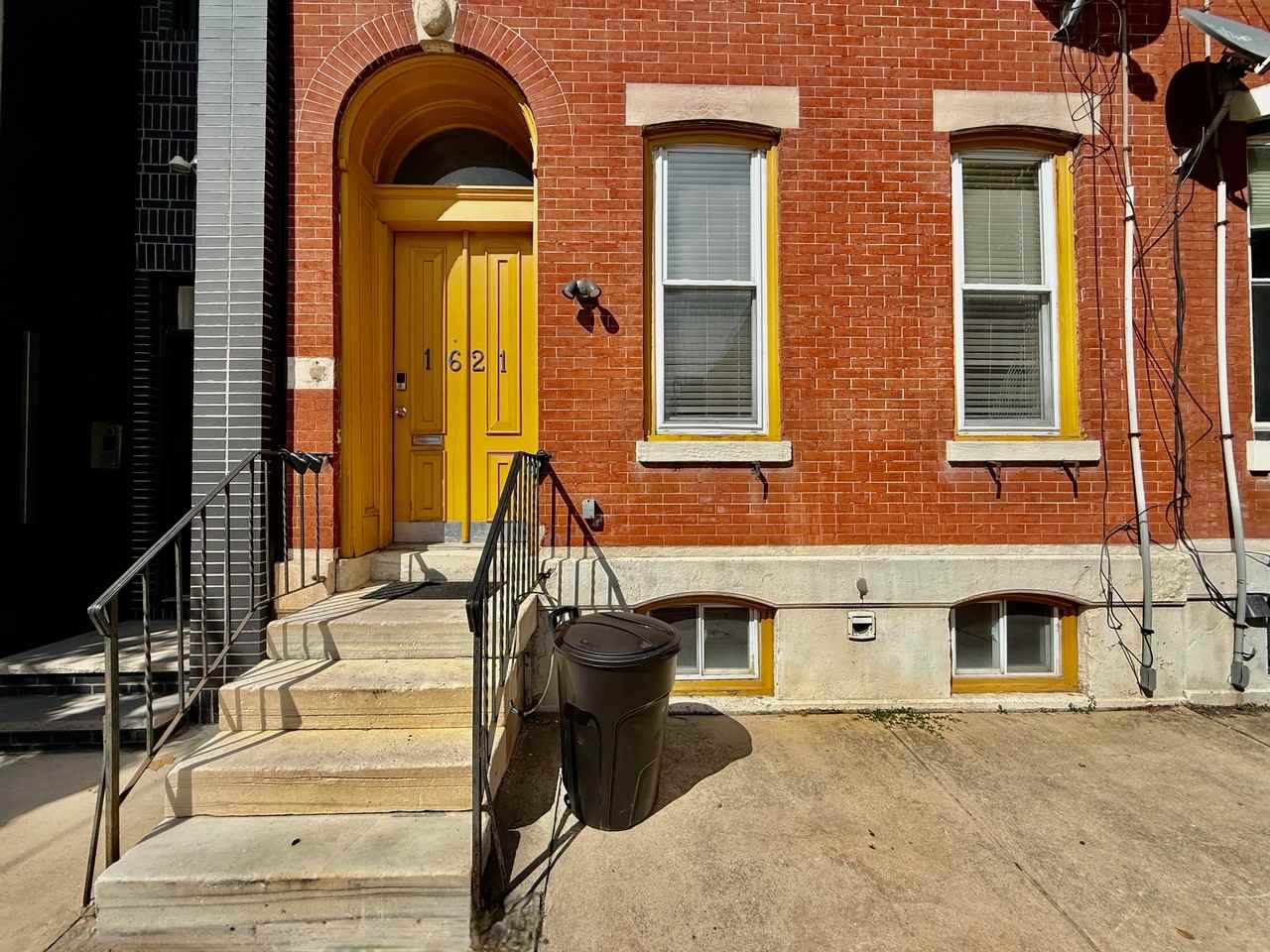 1621 Christian St 1st Fl #1stFL - Photo 4 of 35