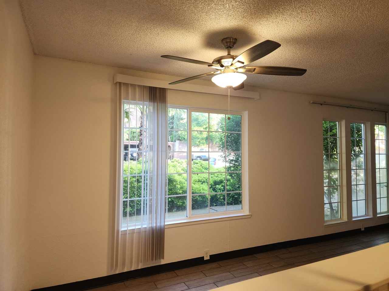 Grant St., 1305 apt 1 - Photo 4 of 11