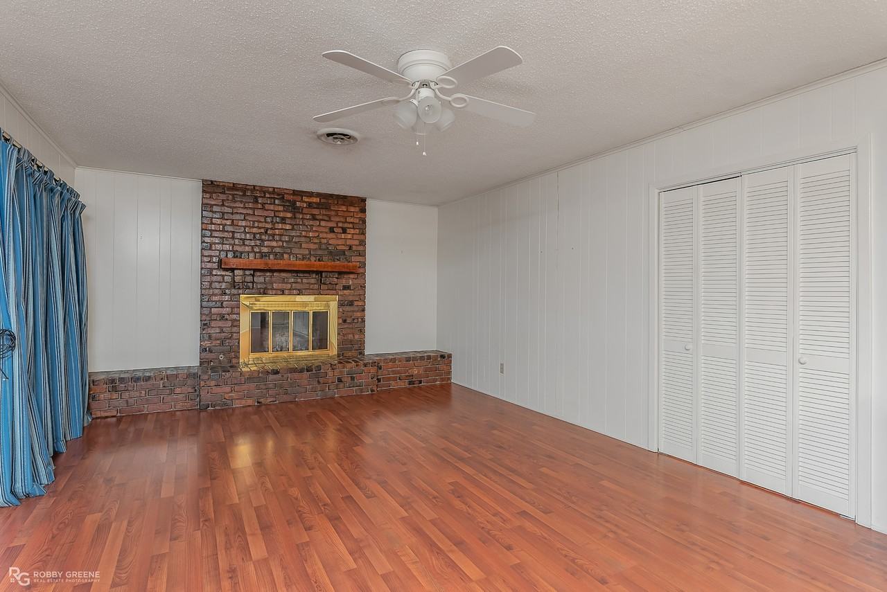 2424 Douglas Dr #1 - Photo 3 of 18