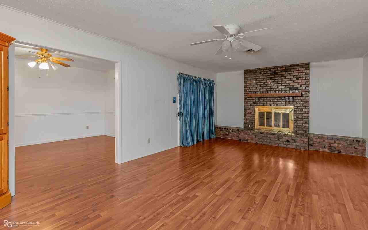 2424 Douglas Dr #1 - Photo 4 of 18