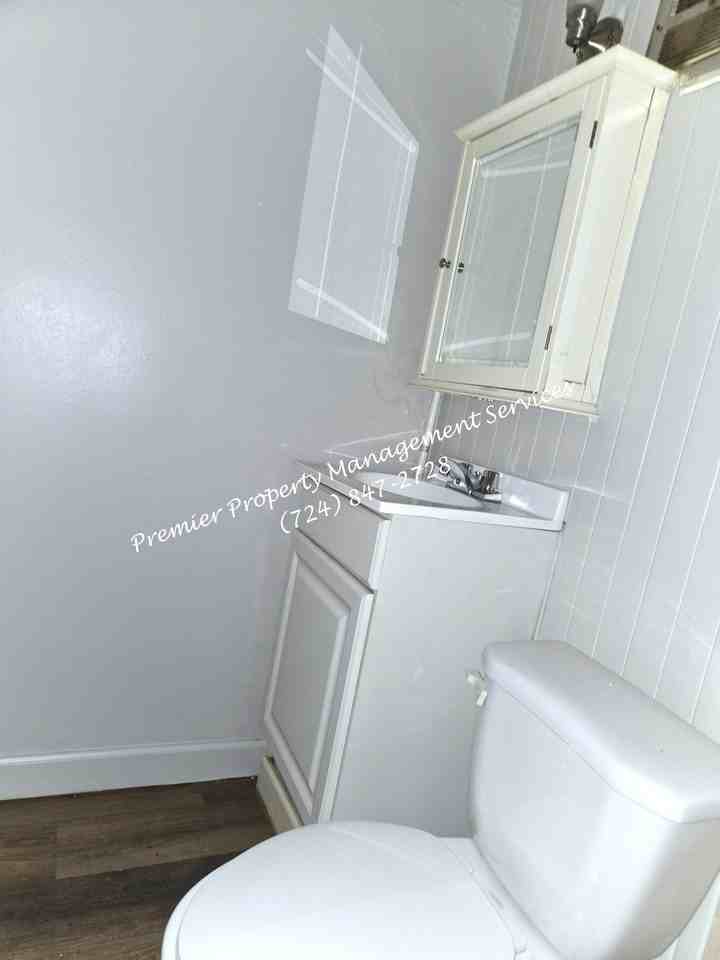 415 N Main Street (Butler) - Photo 7 of 9
