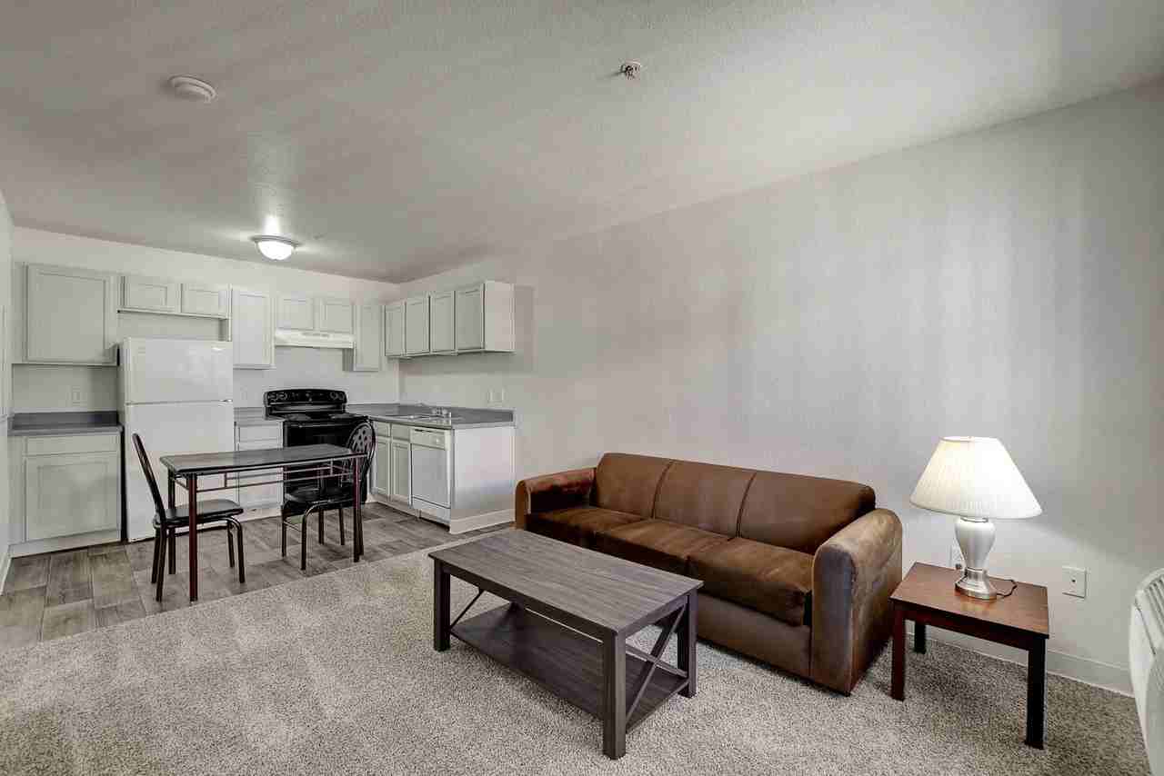 Kensington Suites - Photo 2 of 34
