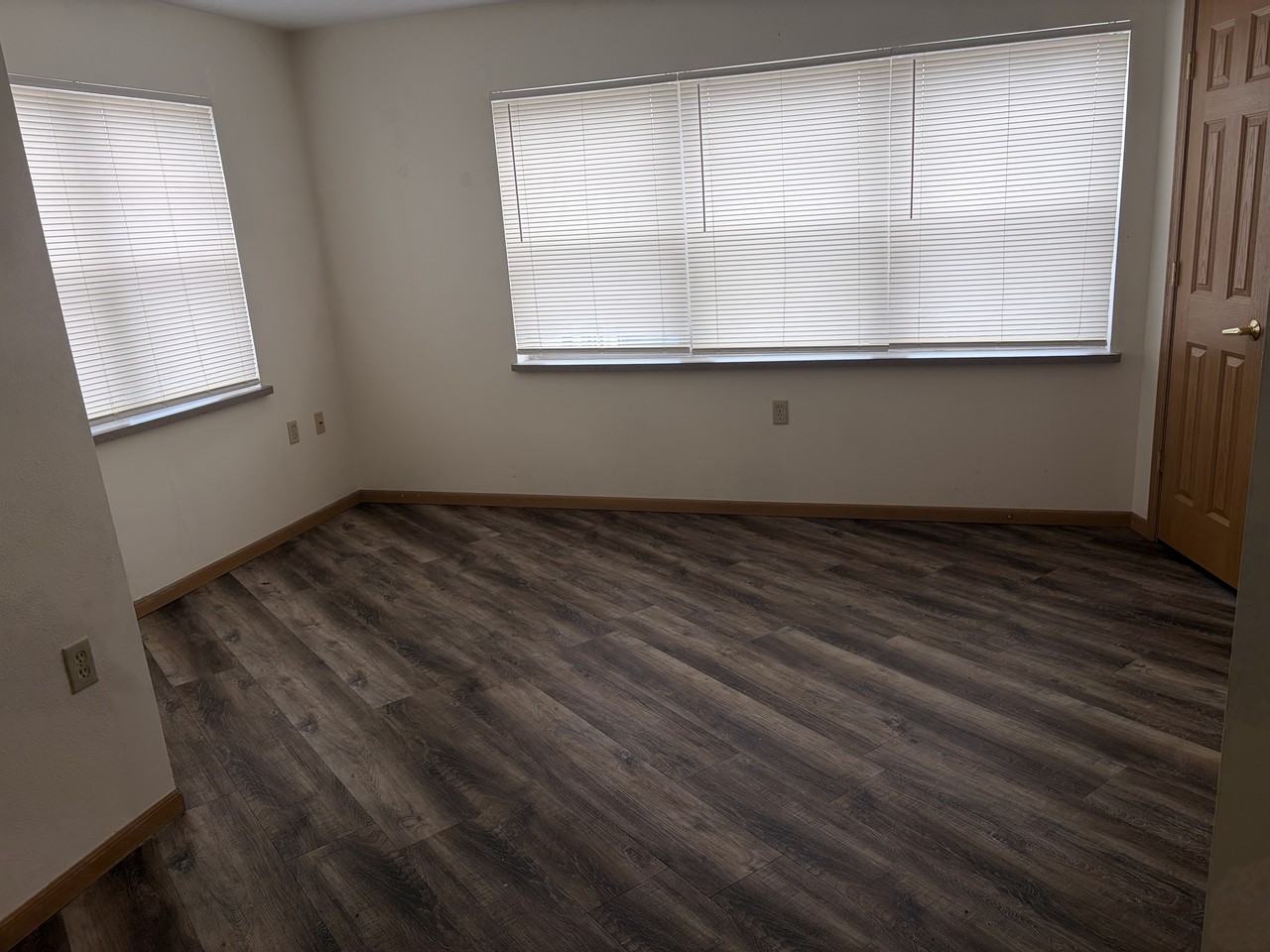 431 Water Street - Photo 6 of 12