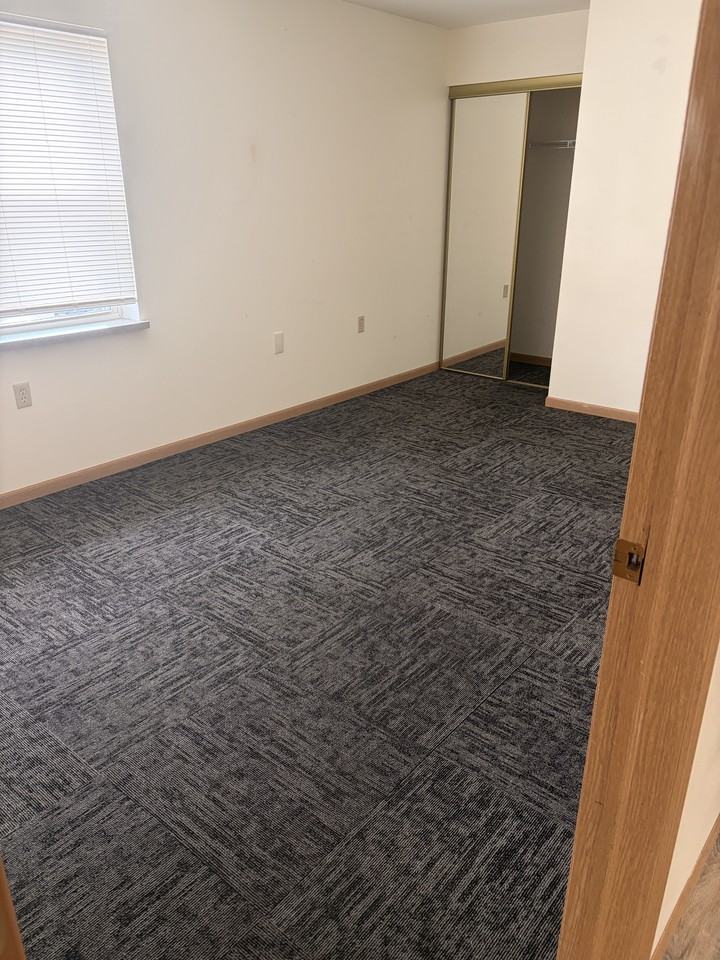 431 Water Street - Photo 7 of 12