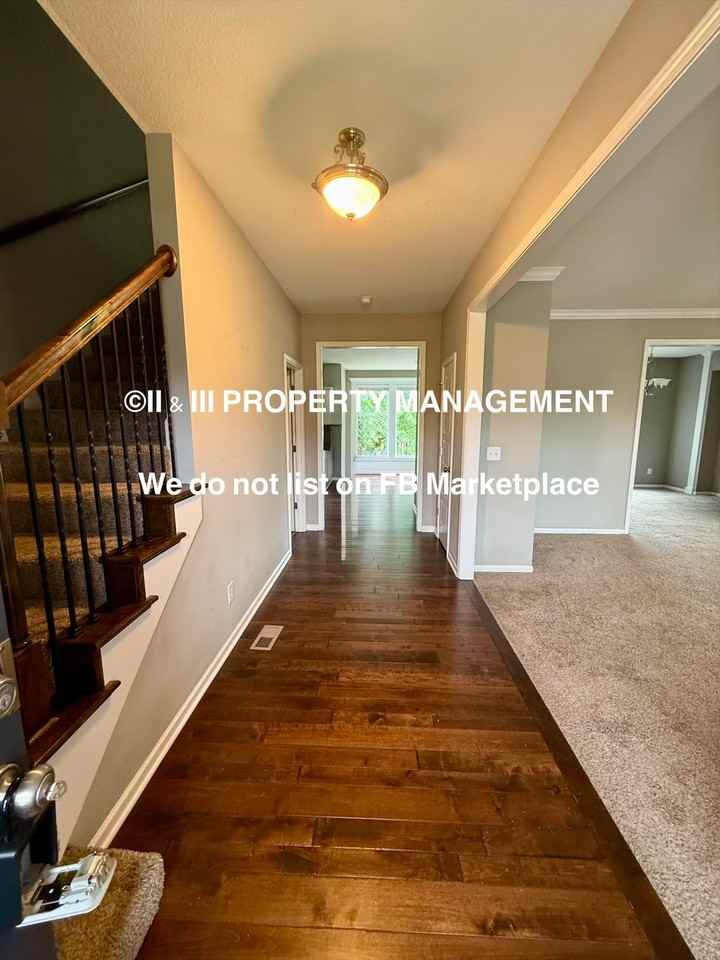 9548 Roundtree St #1 - Photo 2 of 35