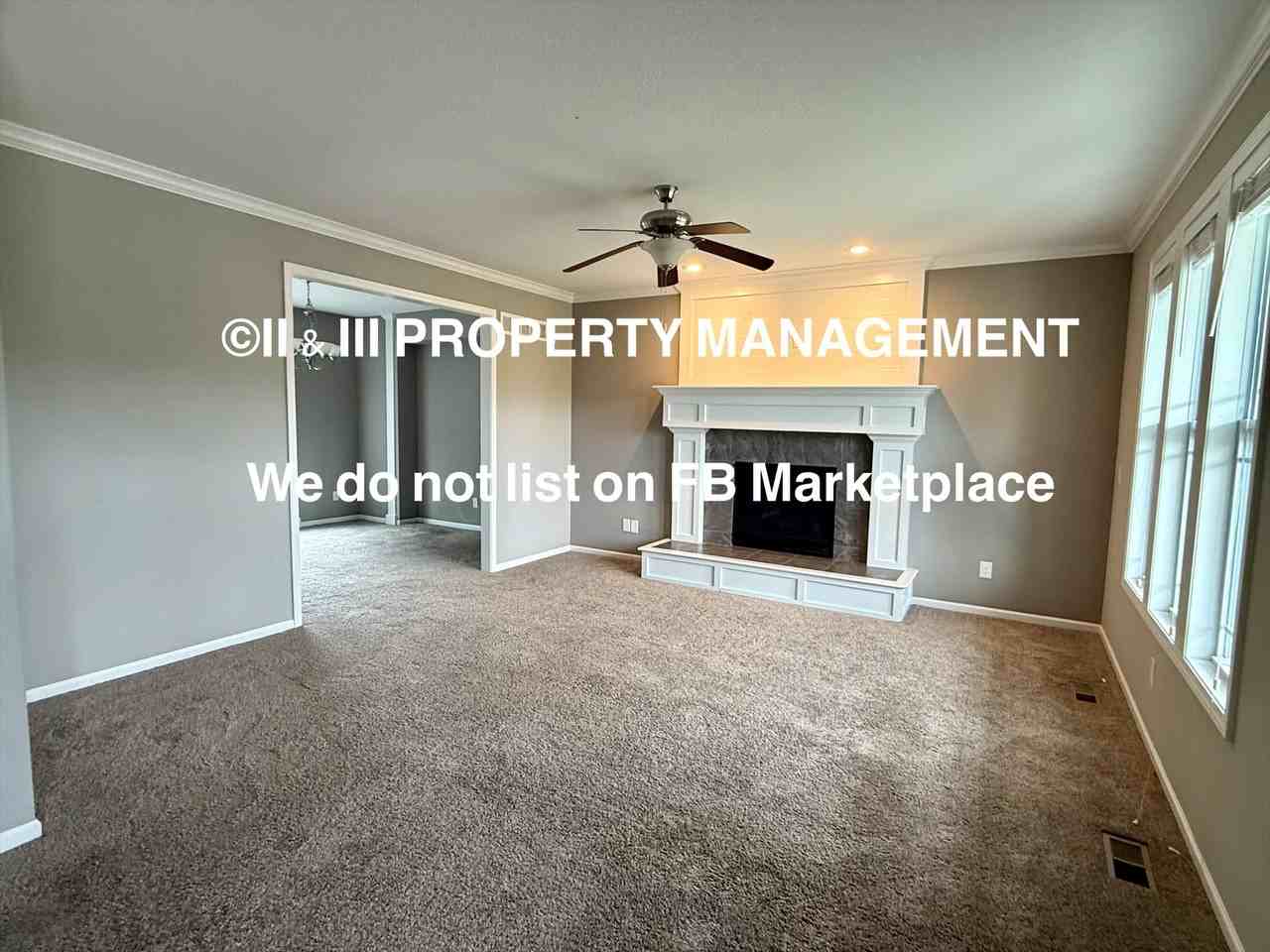 9548 Roundtree St #1 - Photo 3 of 35