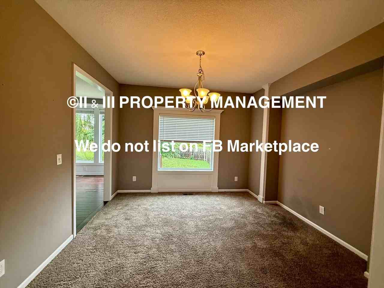 9548 Roundtree St #1 - Photo 7 of 35
