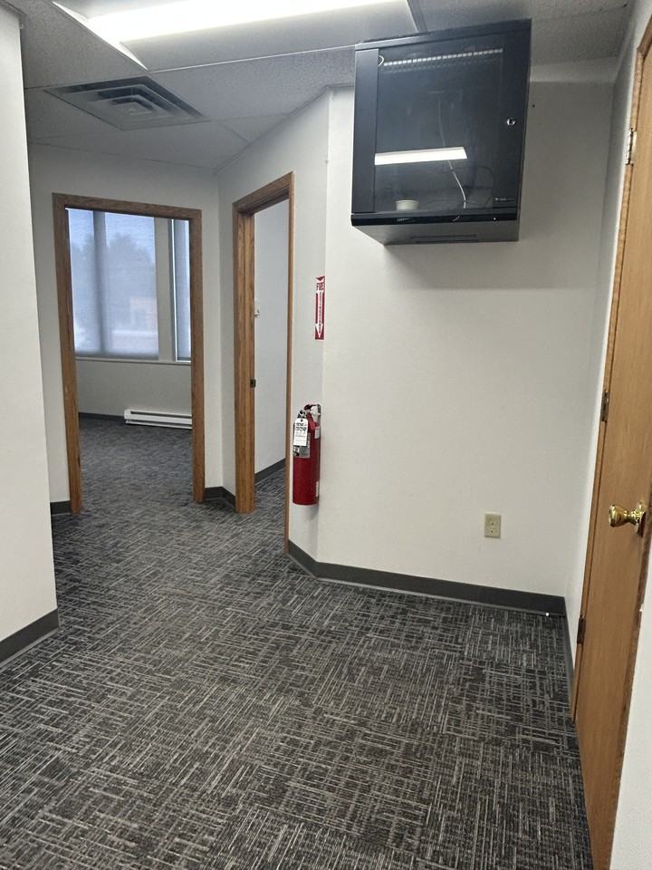 302 East Howard Street - 114,116,118 - Photo 2 of 10