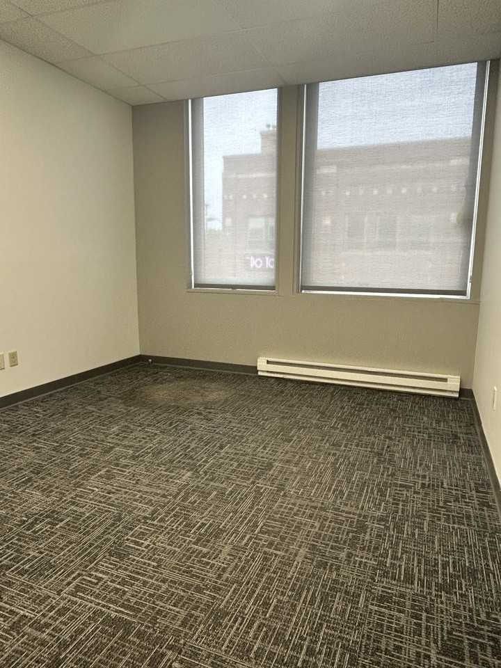 302 East Howard Street - 114,116,118 - Photo 3 of 10