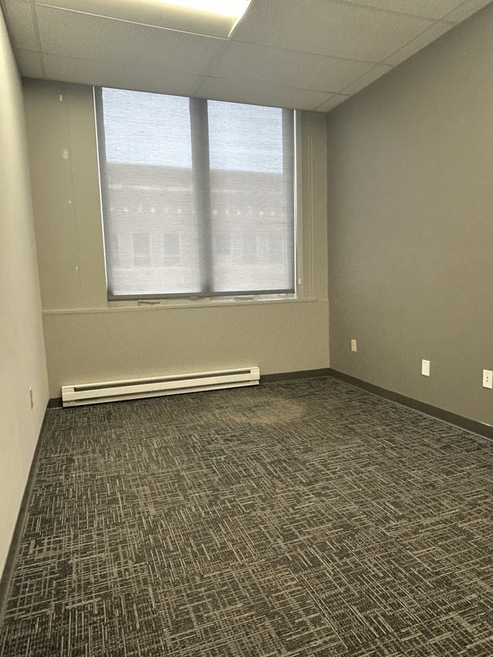 302 East Howard Street - 114,116,118 - Photo 5 of 10