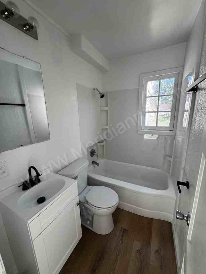 3225 Felician St #1 - Photo 5 of 6