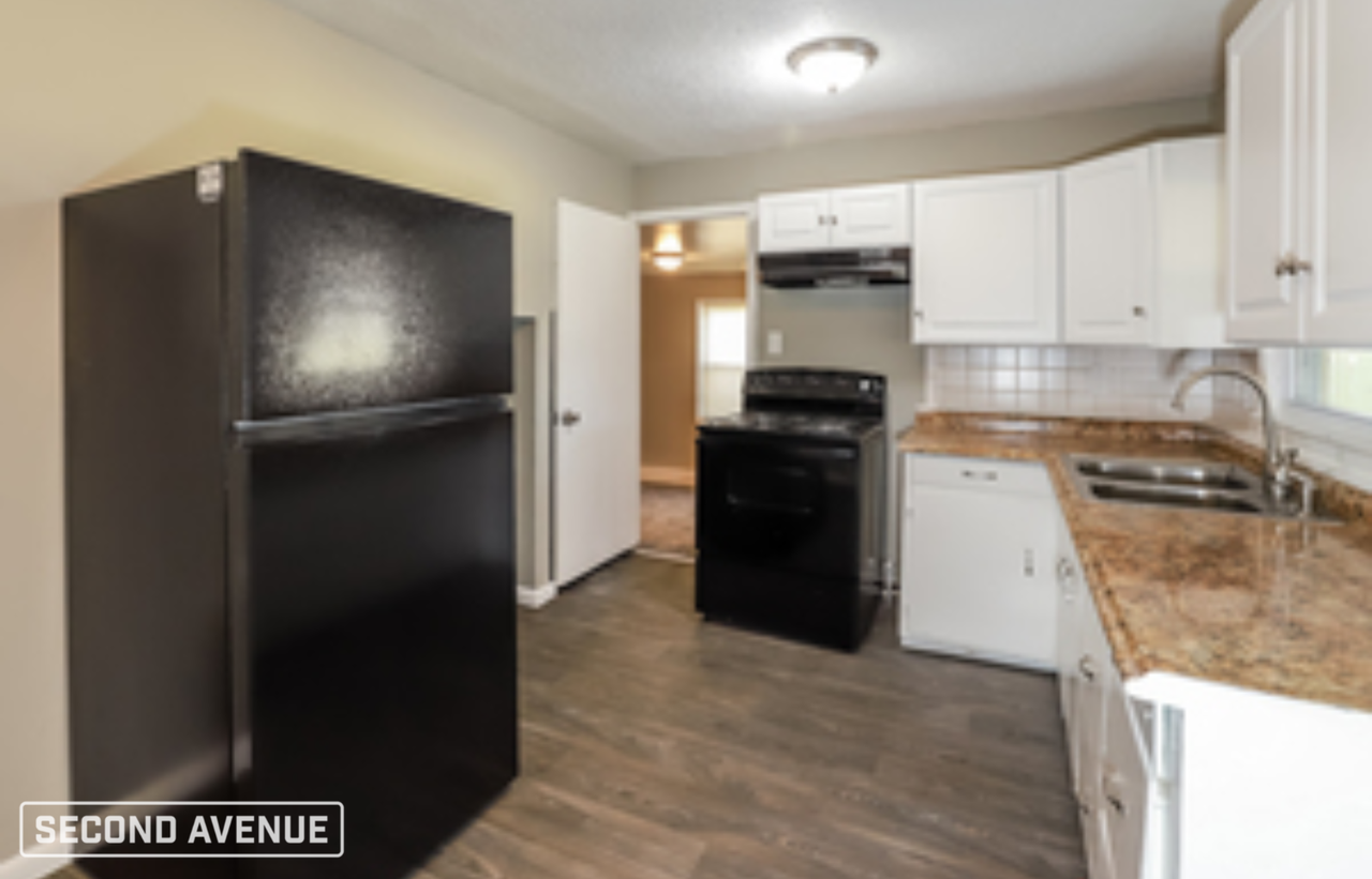 8027 Garfield Ave - Photo 5 of 15