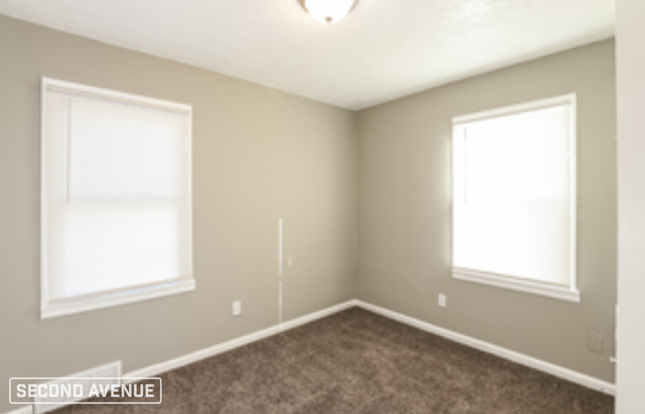 8027 Garfield Ave - Photo 6 of 15