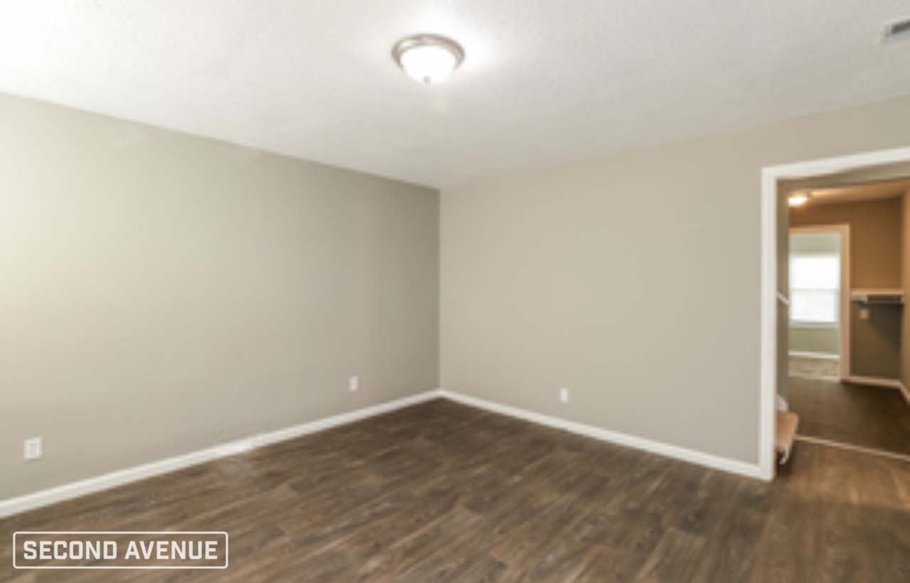 8027 Garfield Ave - Photo 7 of 15