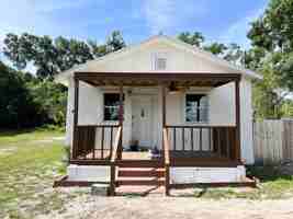 featured image of 2713 Peters St #1