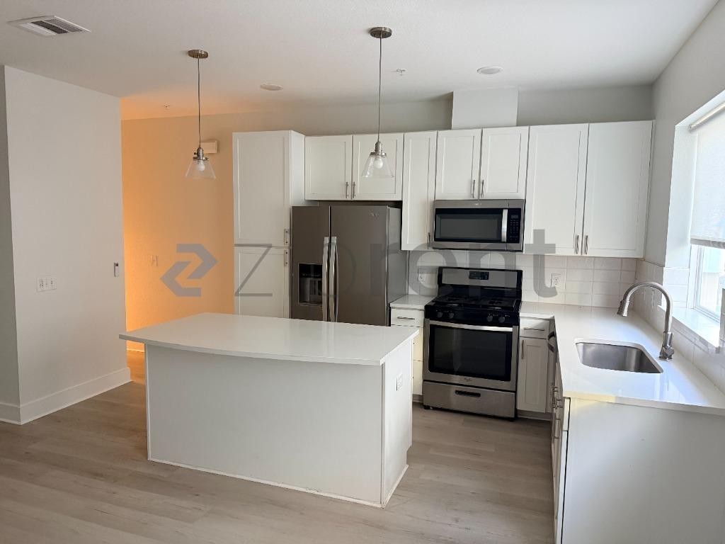 2827 Manor Rd #4104 - Photo 2 of 24