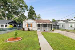 featured image of 124 Swannanoa St