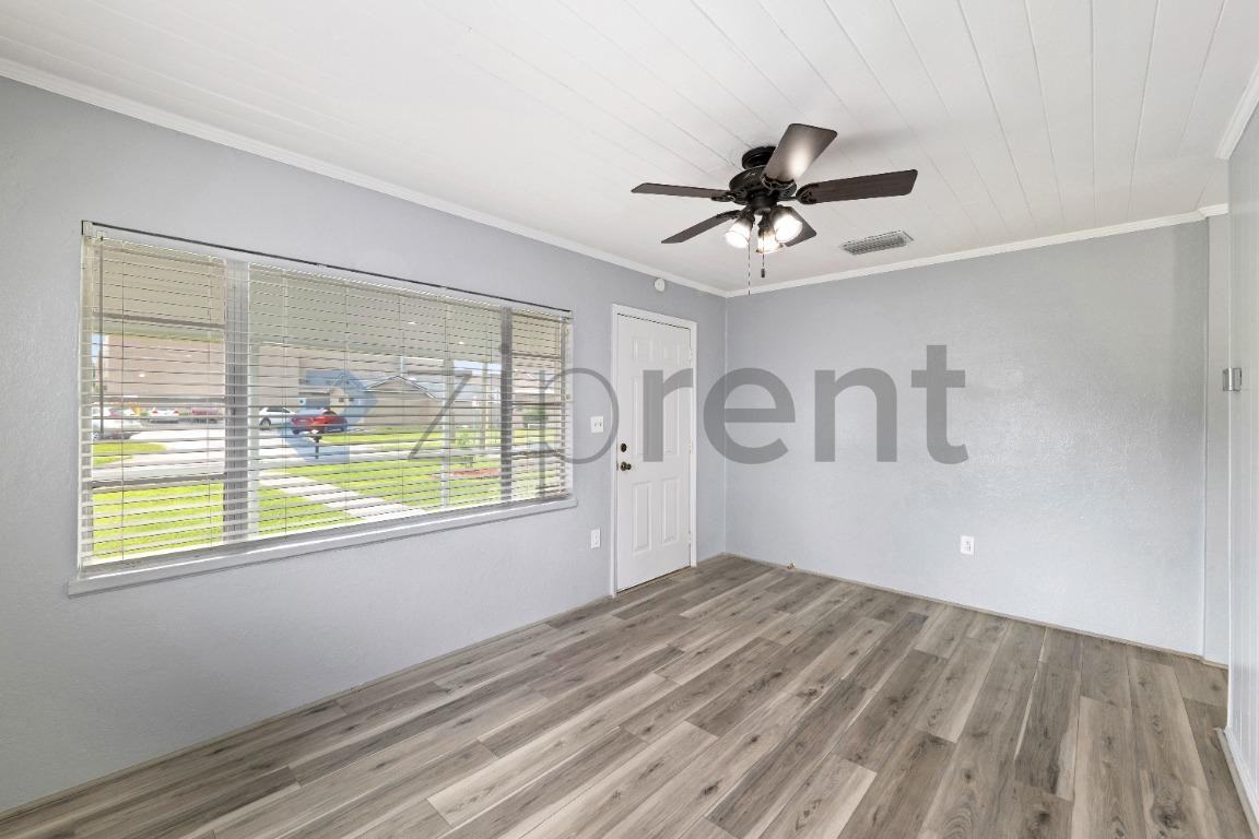 124 Swannanoa St - Photo 7 of 24