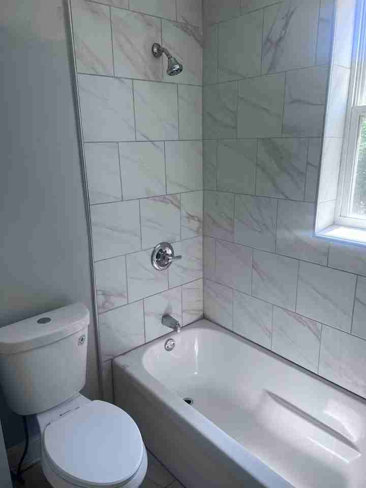 1380 Jackson St Apt 2nd #2ndFLROOM2 - Photo 4 of 7