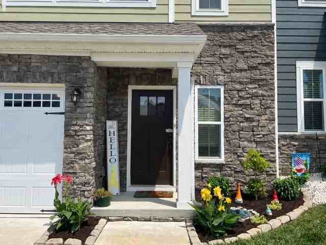 472 Killarney Park #1