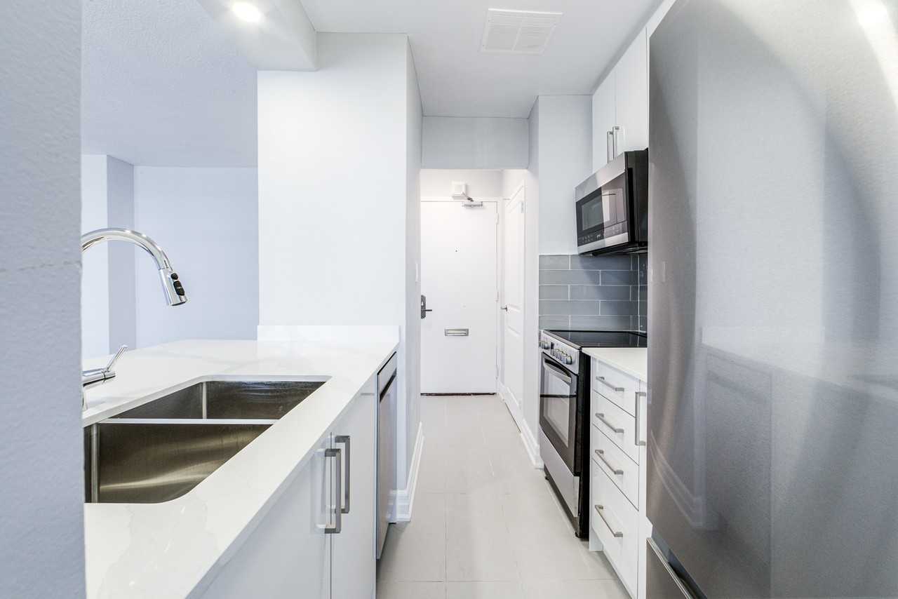 88 Redpath Avenue - Photo 6 of 22