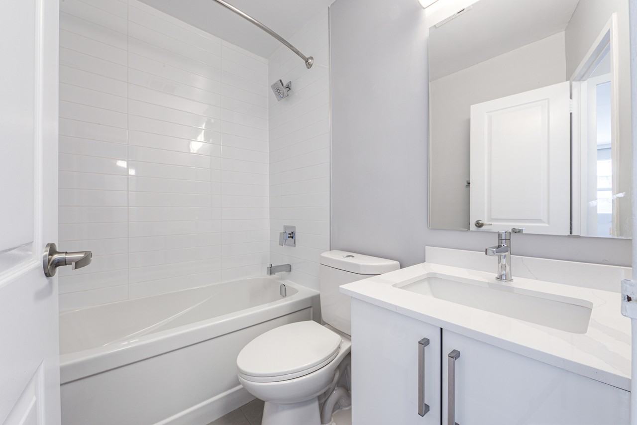 88 Redpath Avenue - Photo 7 of 22