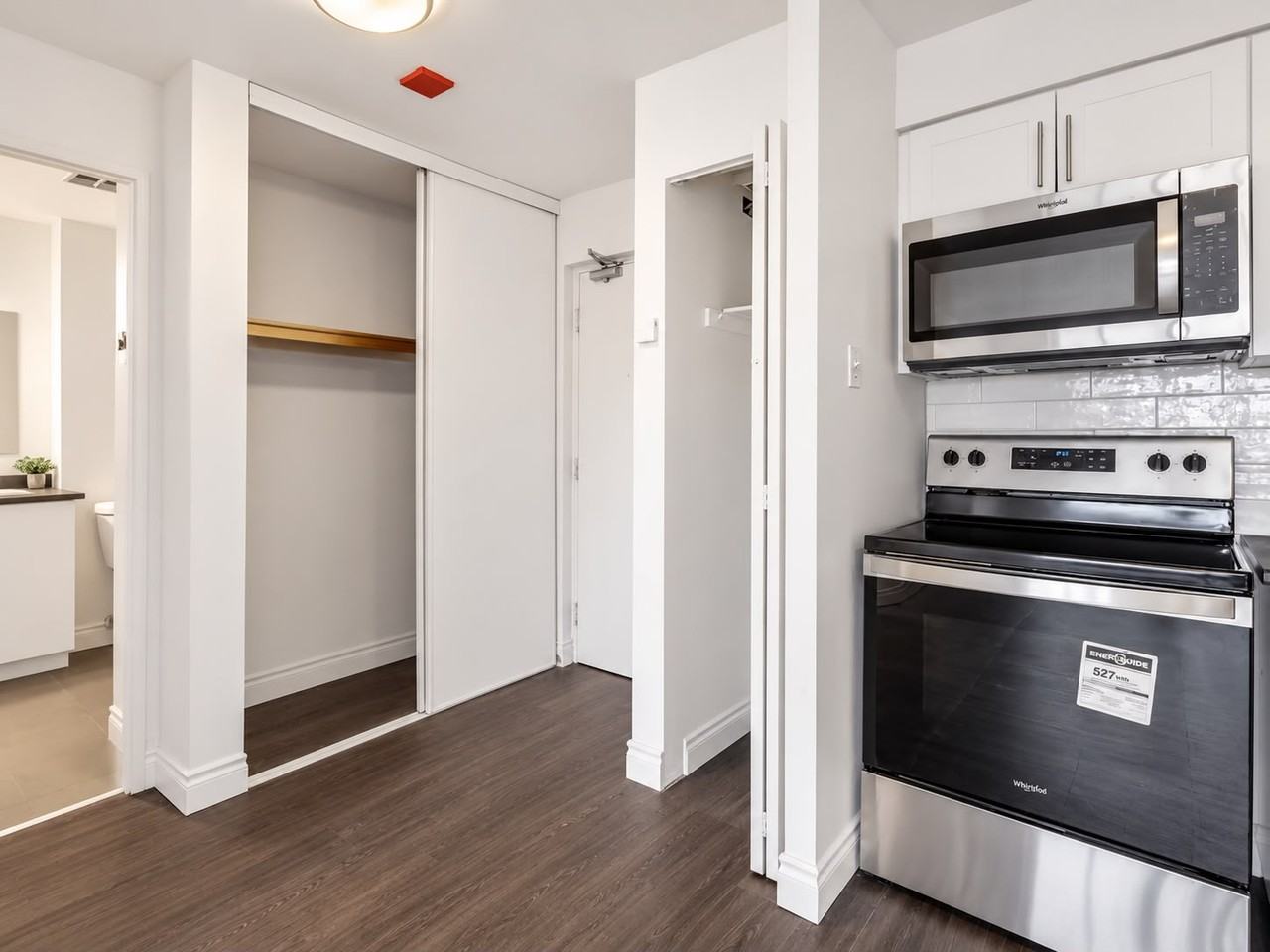 760-800 Laurier Boulevard - Photo 4 of 8