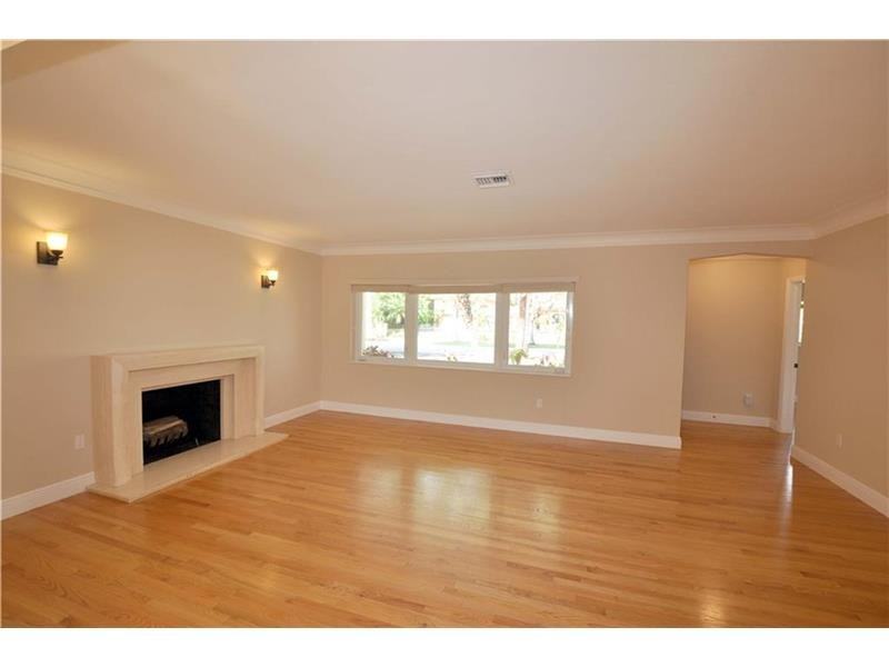 1100 S Alhambra Cir - Photo 3 of 8