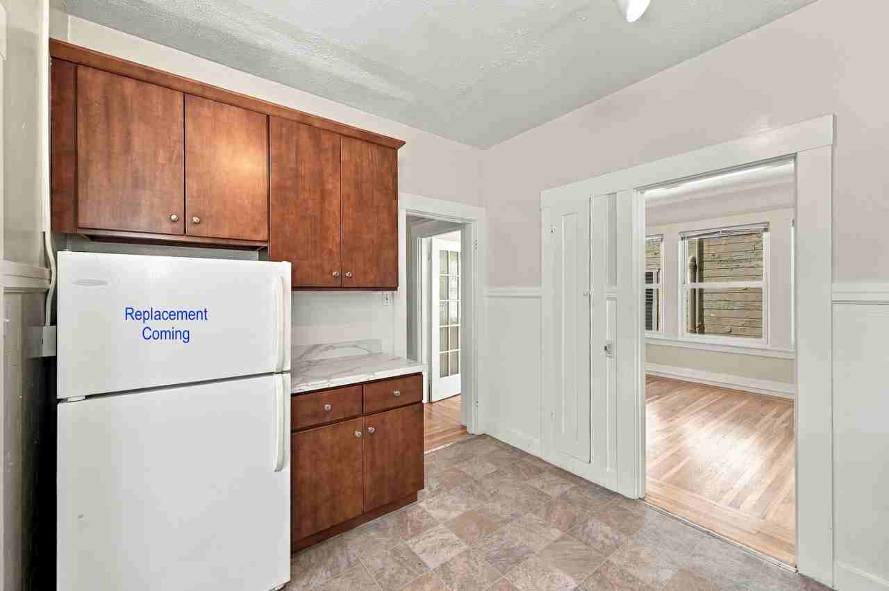 492 2nd Ave - Photo 5 of 27