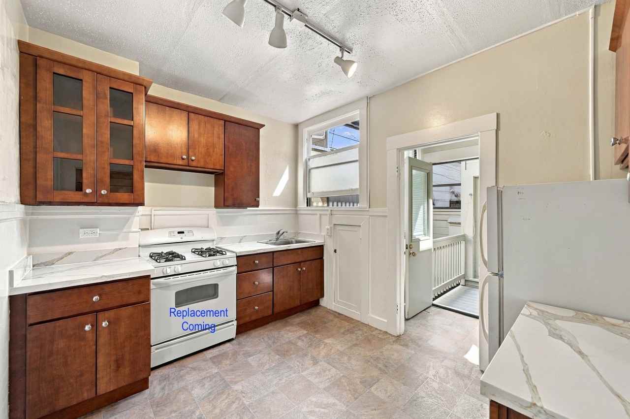 492 2nd Ave - Photo 6 of 27