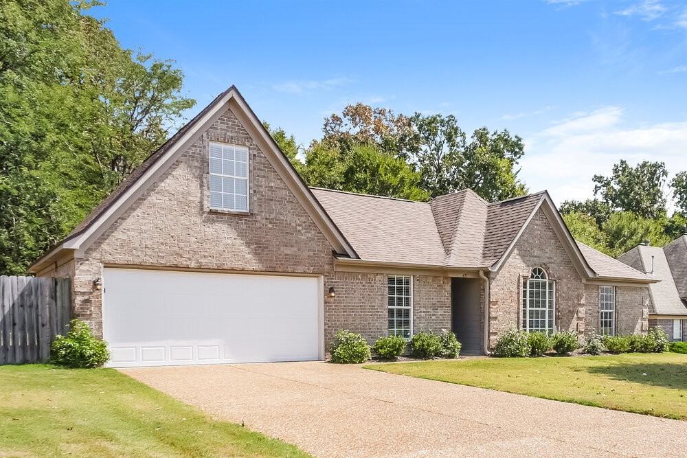 435 Tate Dr - Photo 4 of 17