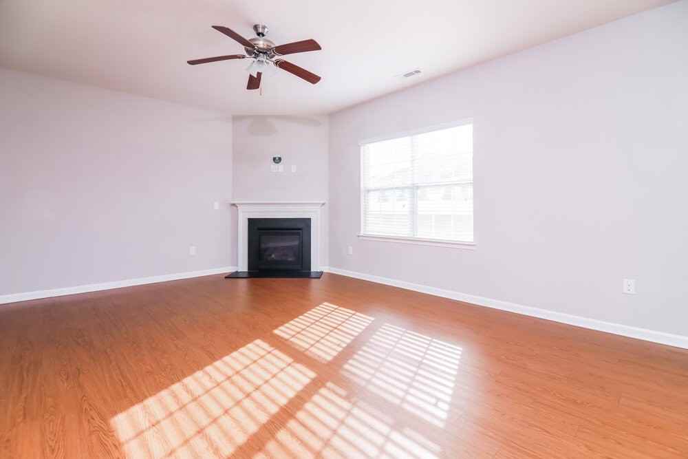 131 Gaillardia Way - Photo 4 of 17