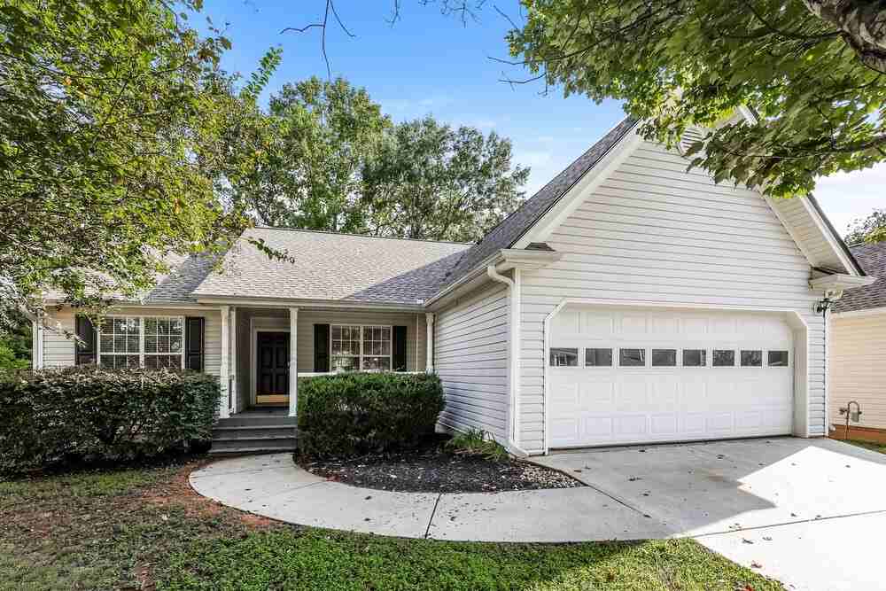 418 Baldwin Ct - Photo 4 of 17