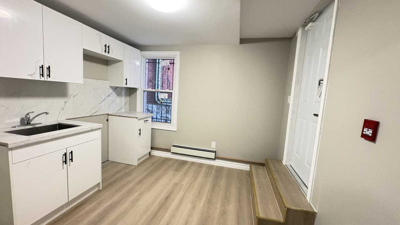 19 Westinghouse Ave - Photo 4 of 18