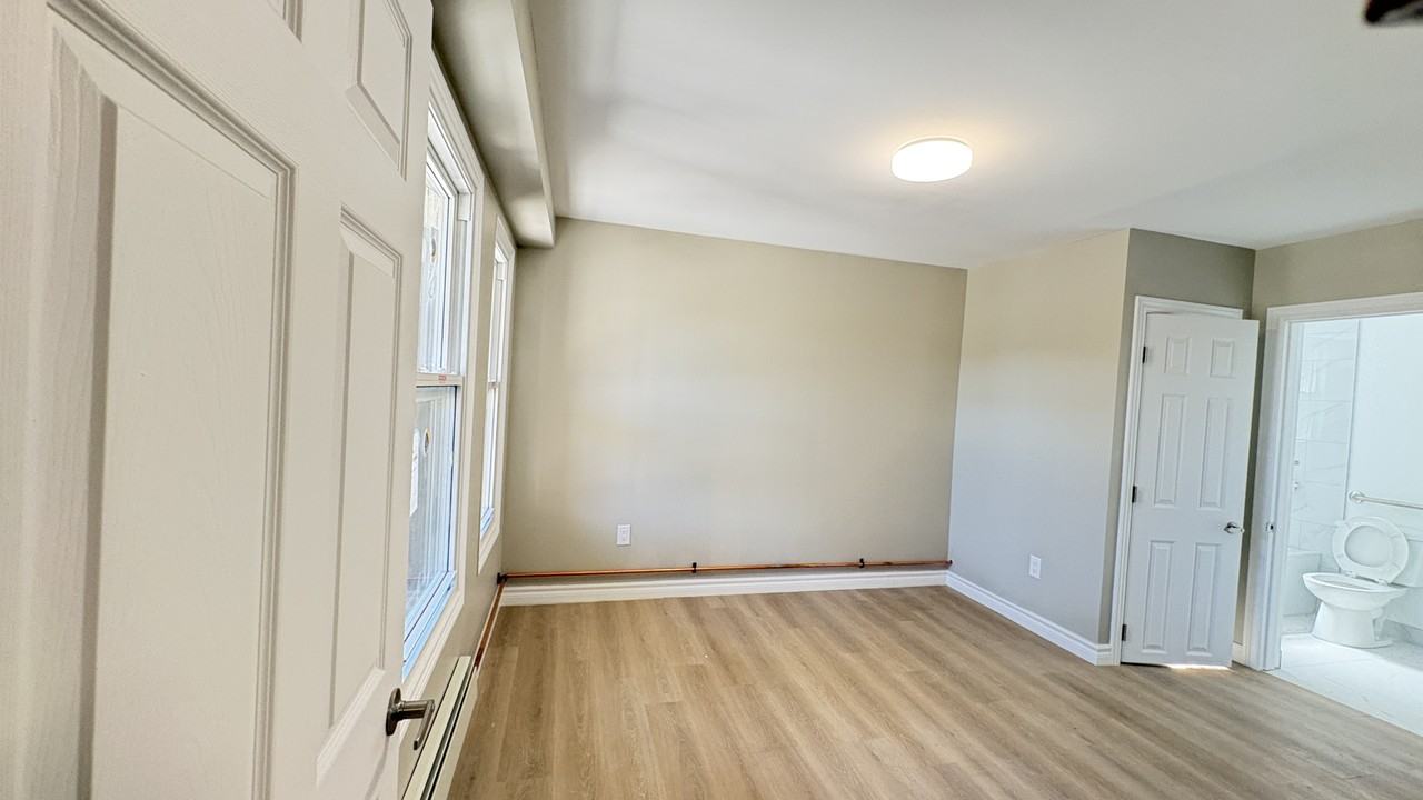 19 Westinghouse Ave - Photo 7 of 18