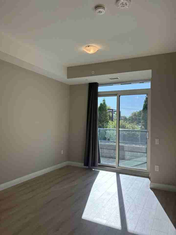 93 Arthur St S - Photo 6 of 17