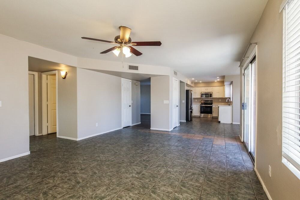 8642 W Alvarado Rd - Photo 7 of 17