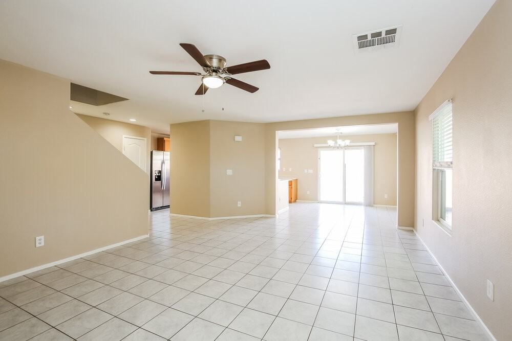 9132 Patrick Henry Ave - Photo 6 of 17