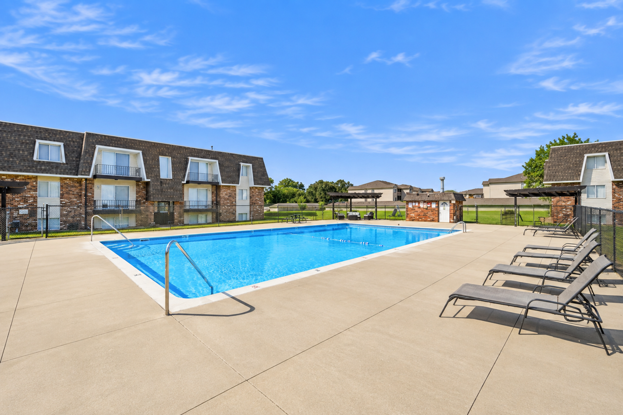 Edgemont Park Apartments - Photo 4 of 39