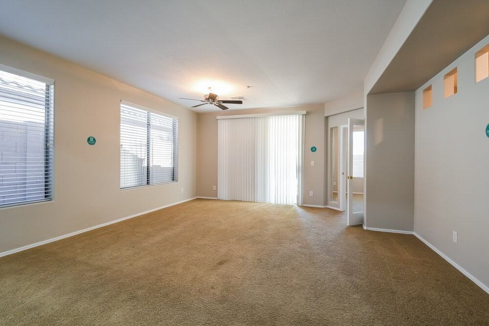 41113 N Prestancia Dr - Photo 3 of 16