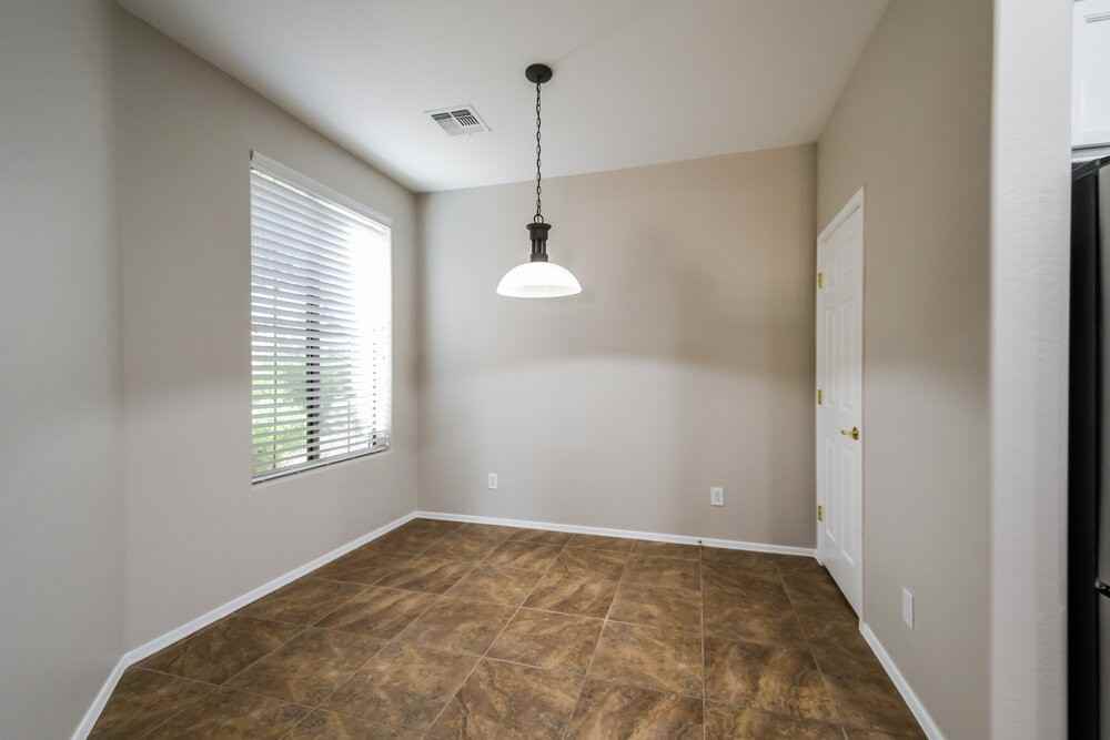 41113 N Prestancia Dr - Photo 5 of 16