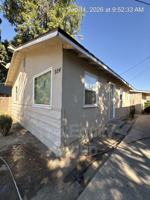 featured image of 924 W Goshen Ave