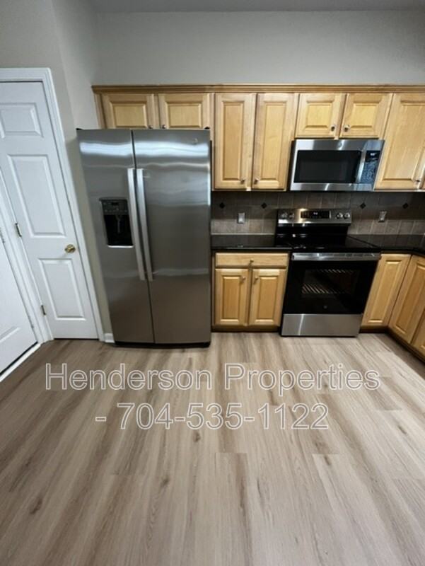 12308 Dunford St - Photo 4 of 25