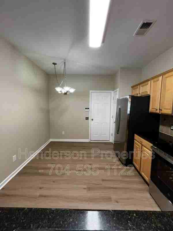 12308 Dunford St - Photo 6 of 25