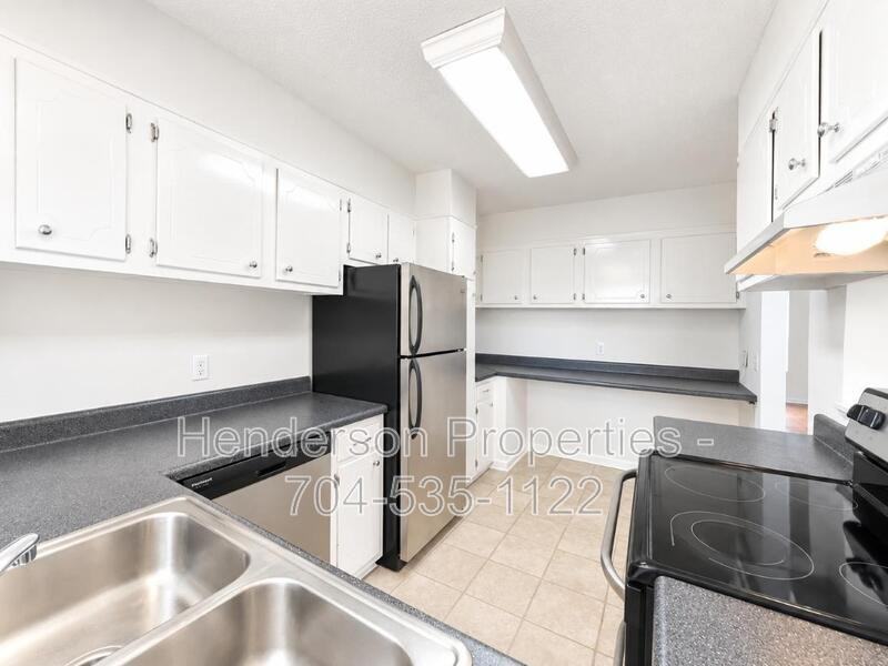 2632 Park Rd #H - Photo 2 of 12
