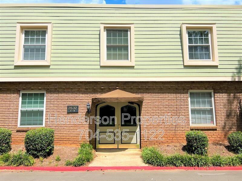 2632 Park Rd #H - Photo 3 of 12