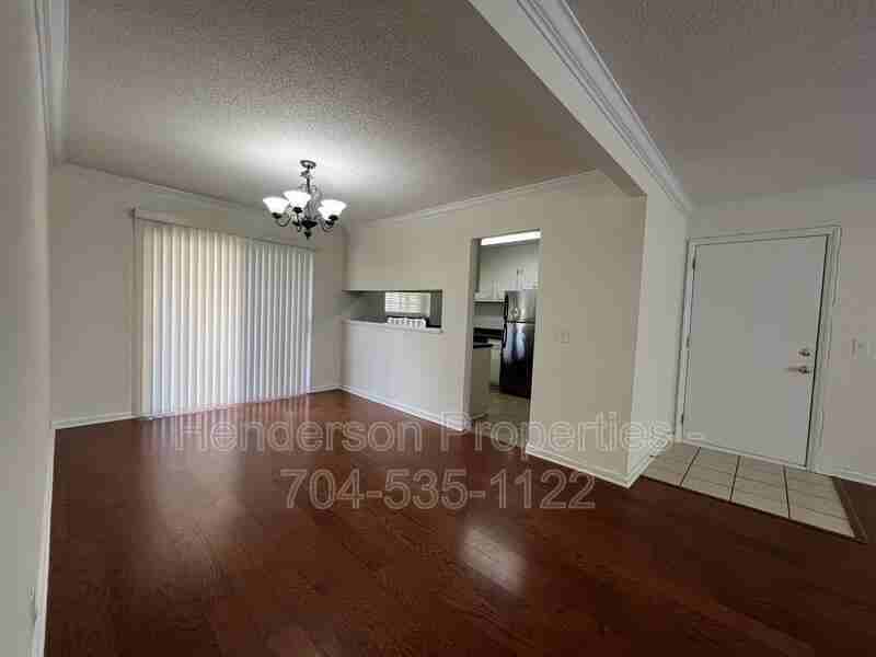 2632 Park Rd #H - Photo 5 of 12